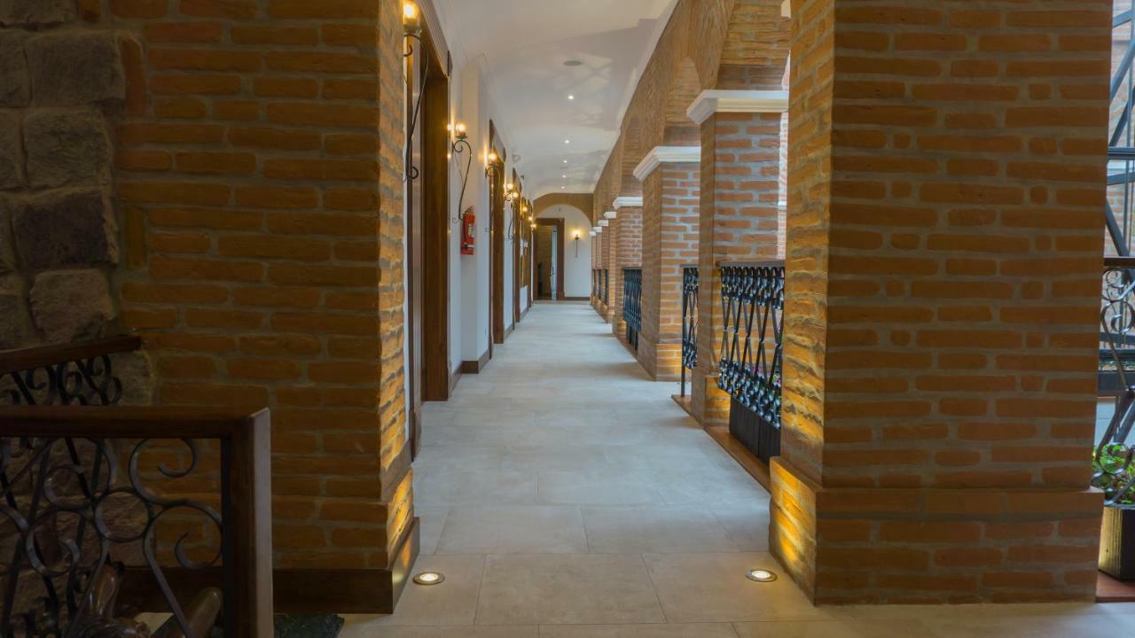 Hotel Otavalo Ngoại thất bức ảnh